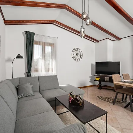בית נופש House Trget
