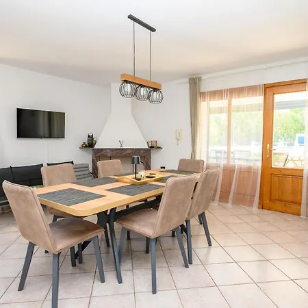 Ferienhaus House Trget