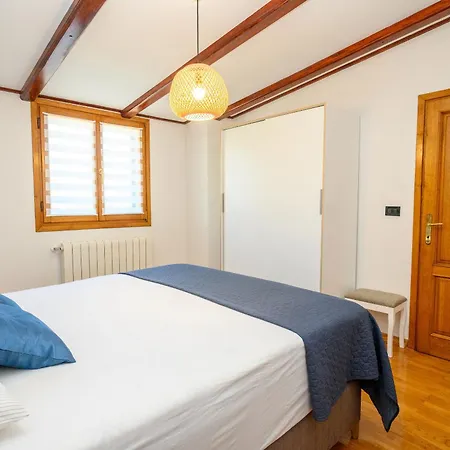 Ferienhaus House *