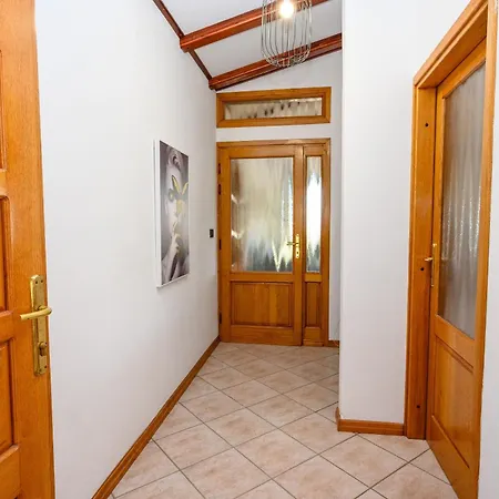 House Trget